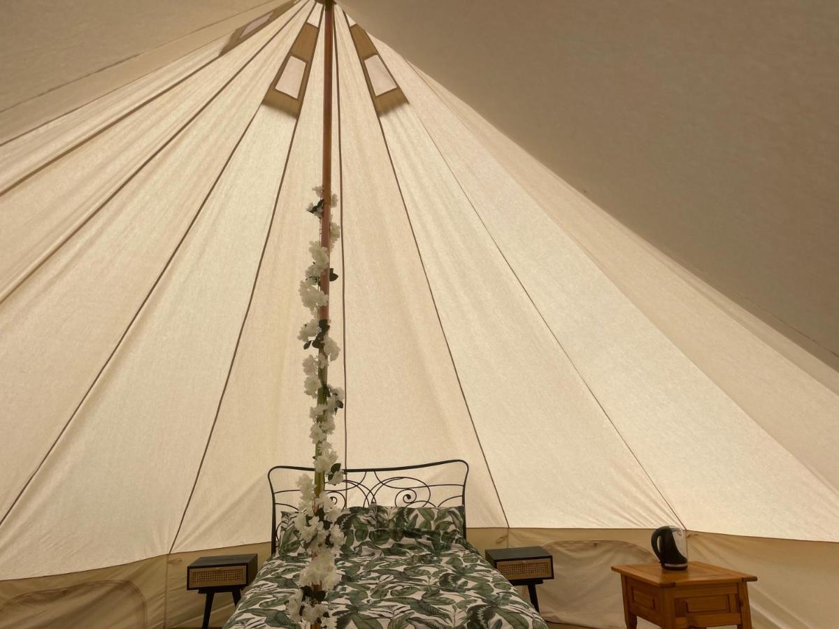 Luxury Glamping At The Riverside 호텔 스케그니스 외부 사진