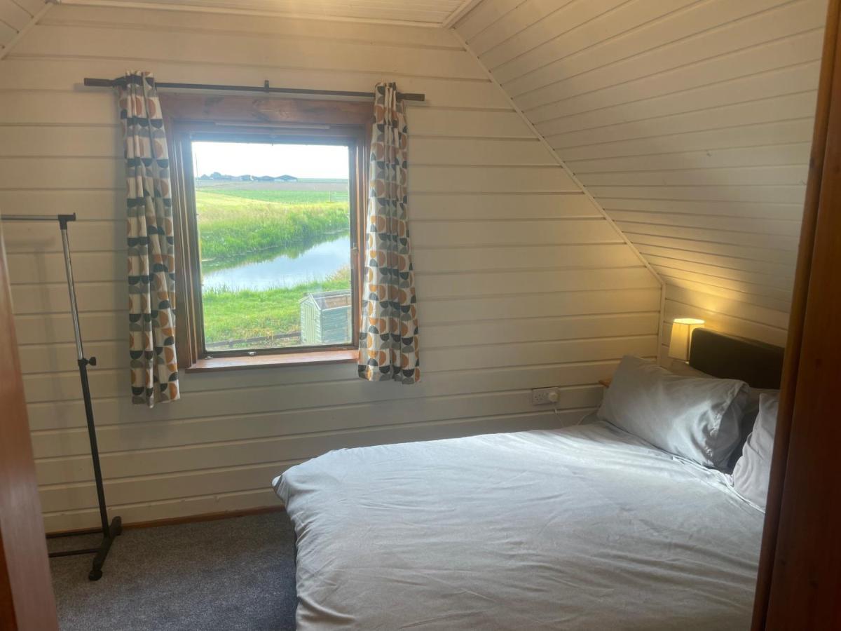 Luxury Glamping At The Riverside 호텔 스케그니스 외부 사진